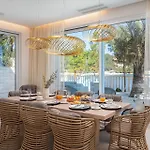 Villa Villa More *